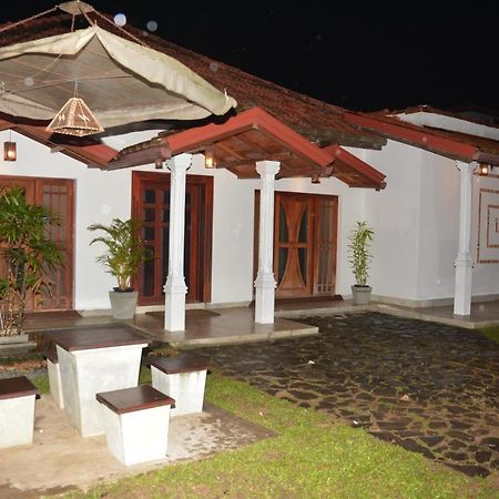 Finlanka Guest Bed and Breakfast Galle Exterior foto